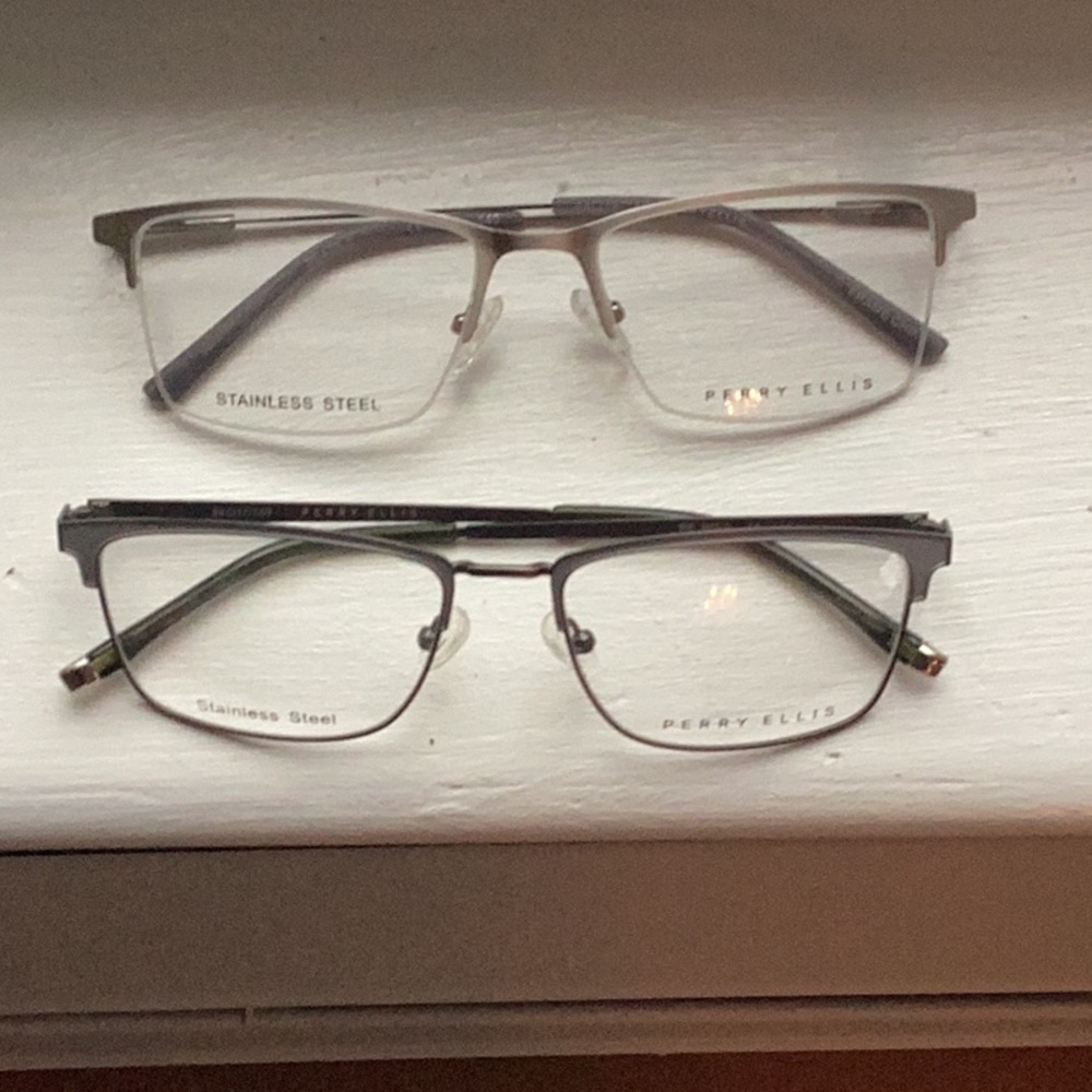 Perry Ellis Stainless Steel Glasses Set